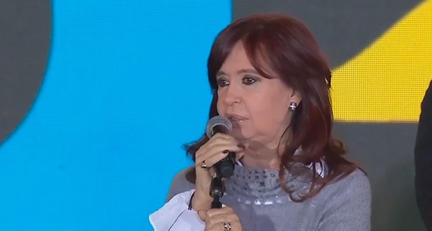 Cristina Fernández apuntó contra Clarín por promover 