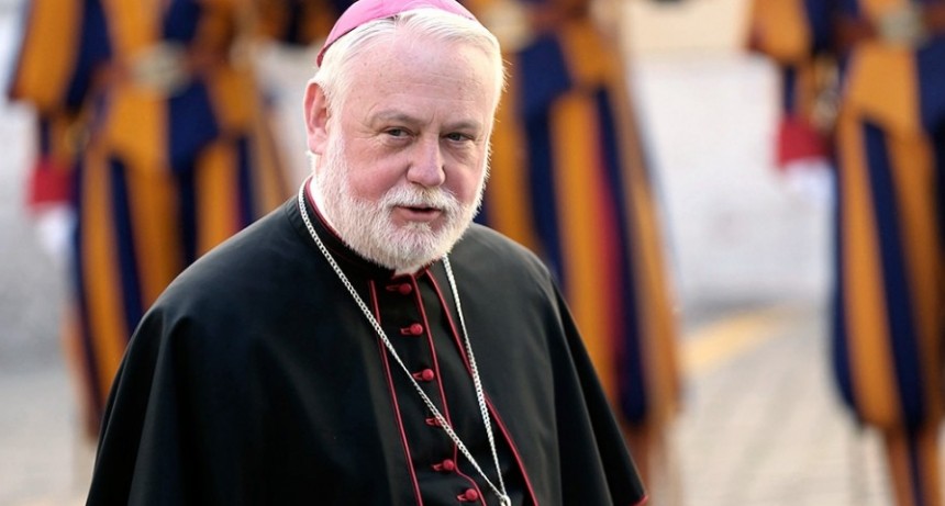 Francisco manda al canciller a Kiev e insiste con el pedido de diálogo