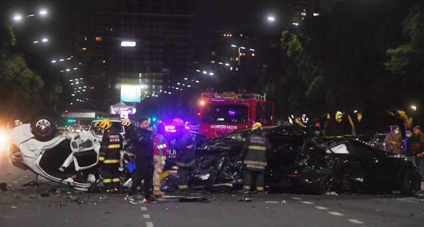 Al menos diez heridos en un impactante choque m&uacute;ltiple frente al hip&oacute;dromo de Palermo
