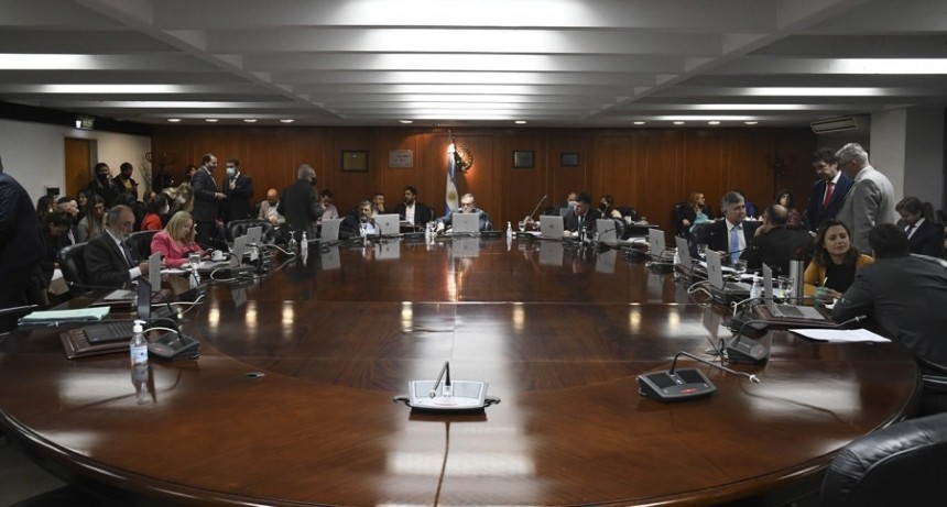 Con el oficialismo buscando ampliar el número, se debatirá la reforma de la Magistratura