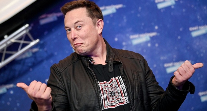 Bot o no bot, Musk le baja el precio a Twitter por sus cuentas falsas