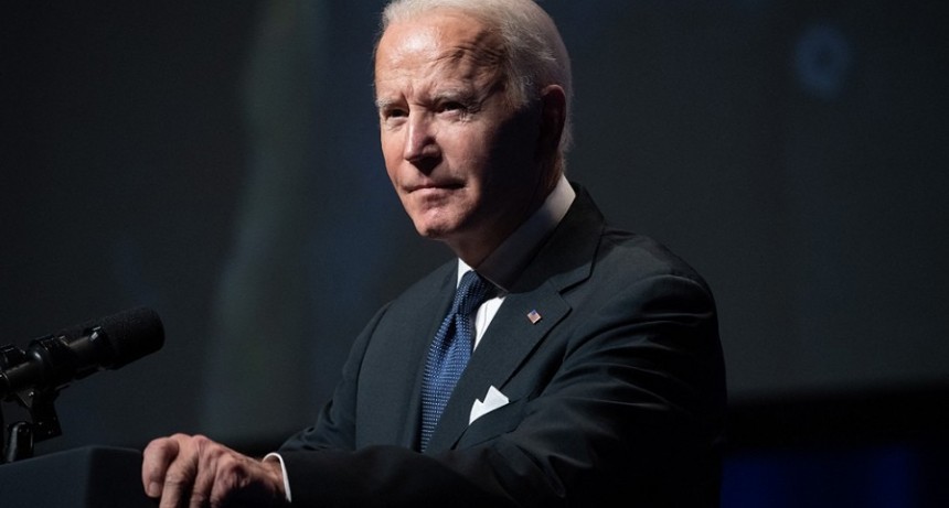 Biden: Estados Unidos intervendría con militares para defender Taiwán