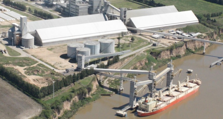 Daños colaterales de la sequía: la importación récord de soja reducirá el aporte neto de divisas del agro