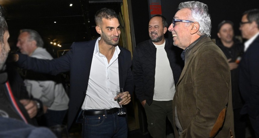 Julio Zamora participó de la inauguración de una concesionaria de vehículos en Rincón de Milberg