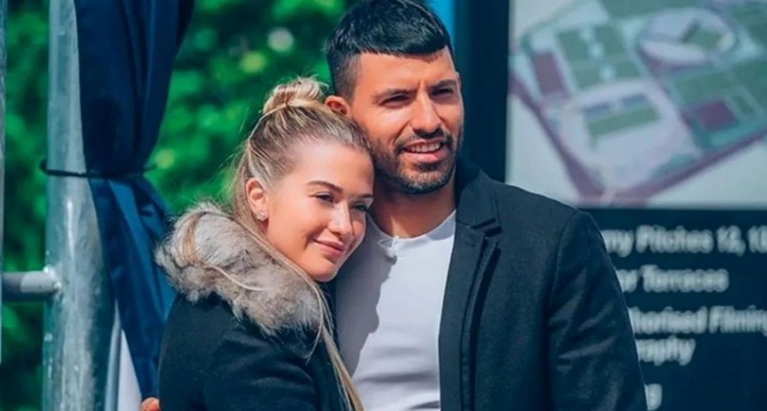 El Kun Agüero y Sofía Calzetti disfrutan de unas vacaciones por Europa en pleno embarazo: todas las fotos