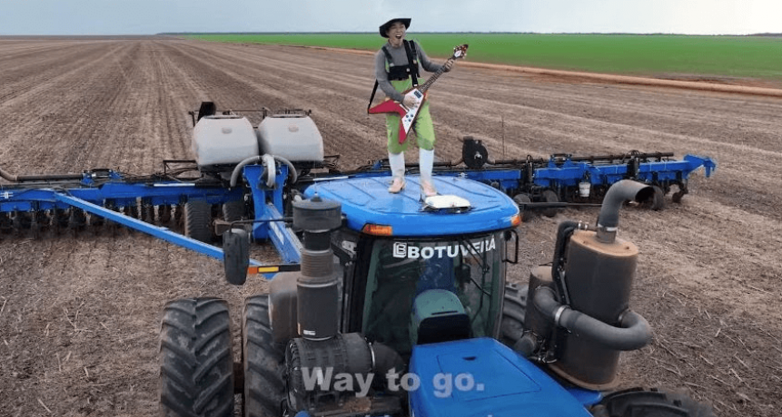 Productor y músico: Shuichi Tokumoto, el japonés que se enamoró de la siembra directa y le hizo una canción