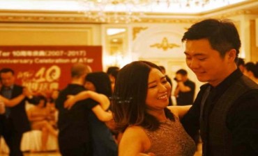 La primera milonga en China cumplió 10 años y cada día se suman más bailarines
