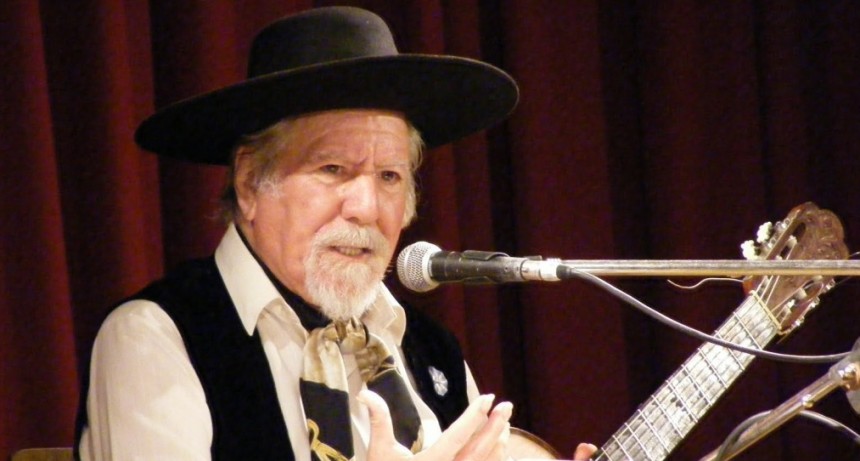 El 4 de junio de 1931 nace el Cantor, guitarrista y compositor Víctor Francisco Velázquez