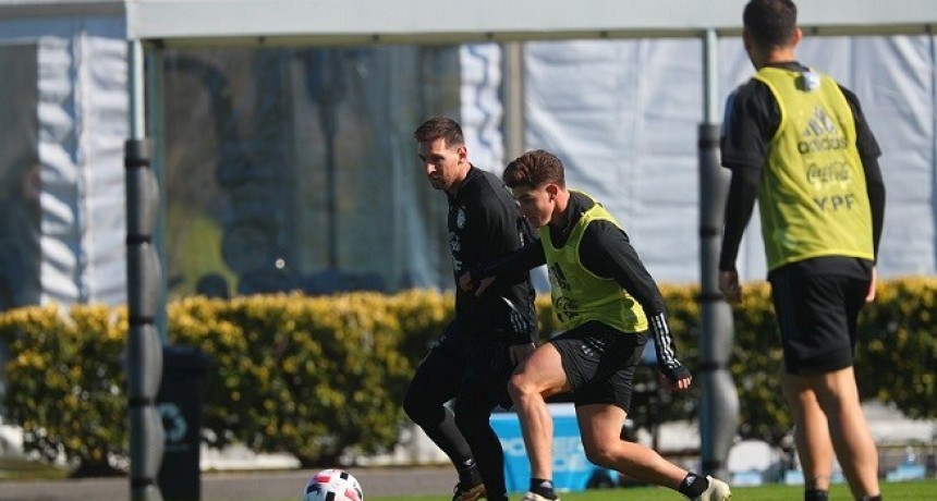 Argentina hizo el primer entrenamiento de la semana rumbo al partido con Chile