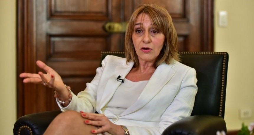 Gils Carbó acusó a Macri de perseguirla desde el Estado