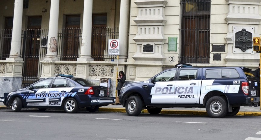 Seguirá en prisión preventiva el policía que le disparó a un limpiavidrios