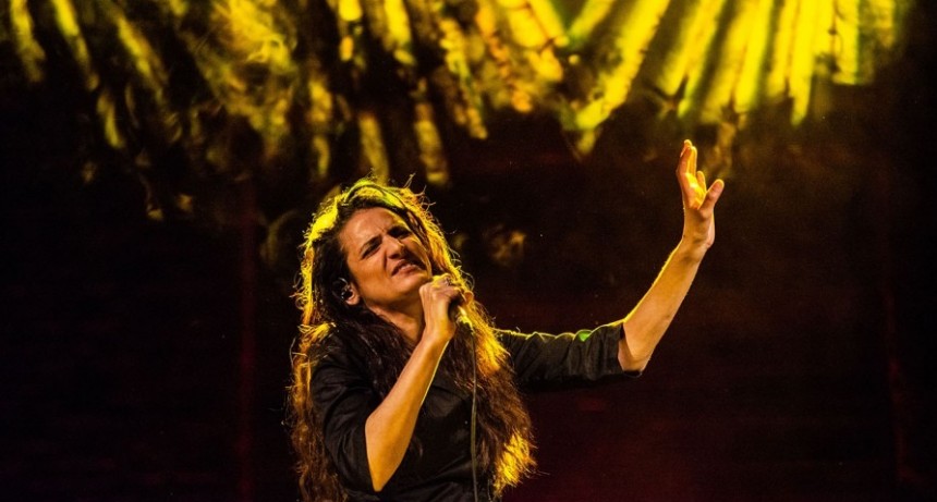 Julieta Laso y un alegato sobre el mundo popular con “Cabeza negra”