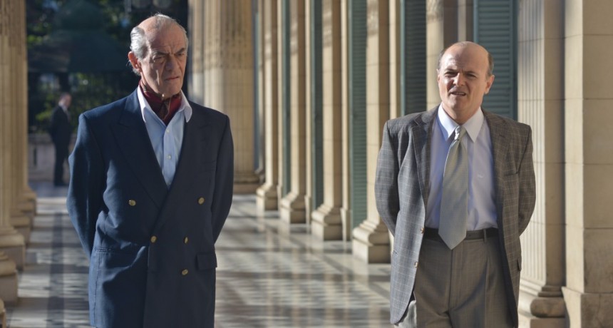 Jean Pierre Noher es De la Rúa en «Diciembre 2001»: «La serie llega en el momento justo»