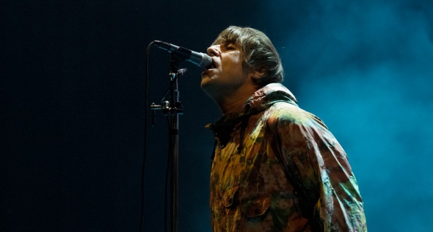 Liam Gallagher vuelve al ruedo con un álbum en vivo