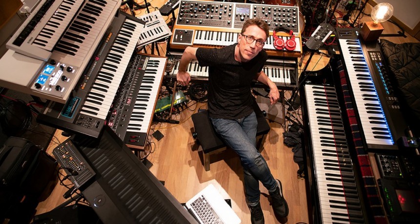 El trío de jazz contemporáneo de Bill Laurence se presenta en Villa Devoto