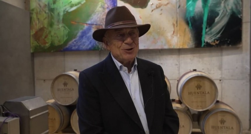 Julio, el creador de vinos premiados en el mundo que construyó un refugio para el arte de Mendoza