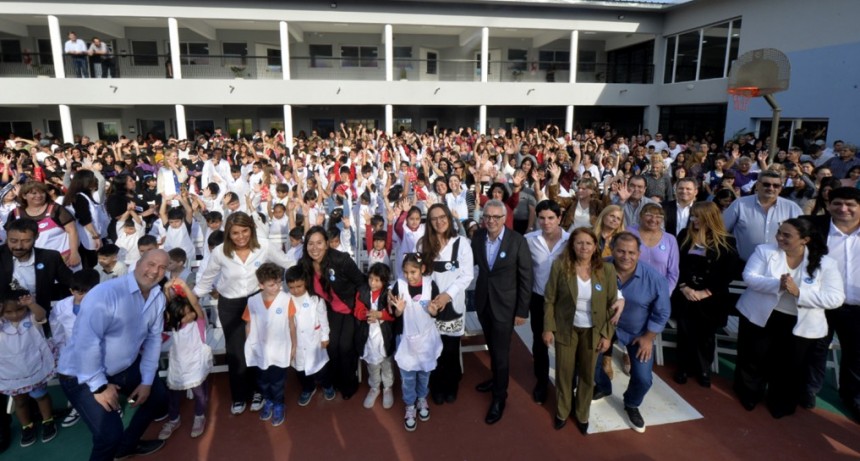 Julio Zamora inaugur&oacute; la Escuela Primaria N&deg;23 