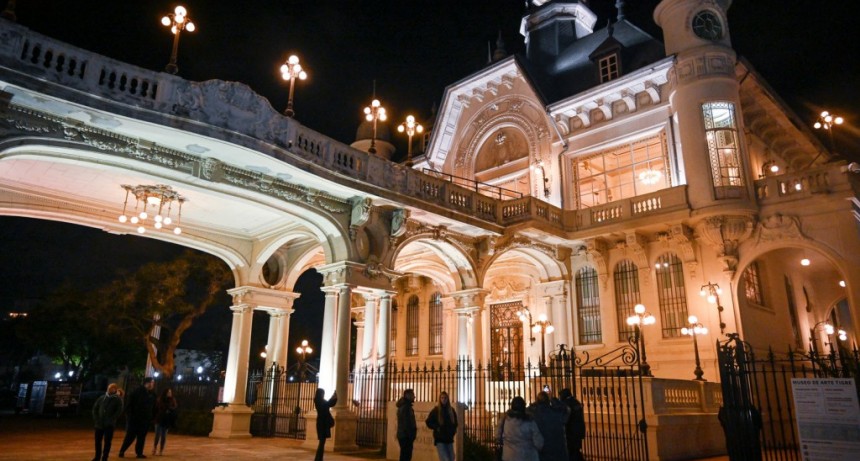 Llega la nueva edición de Noches en el MAT: “Entre lienzos y palabras: Arte y Literatura”