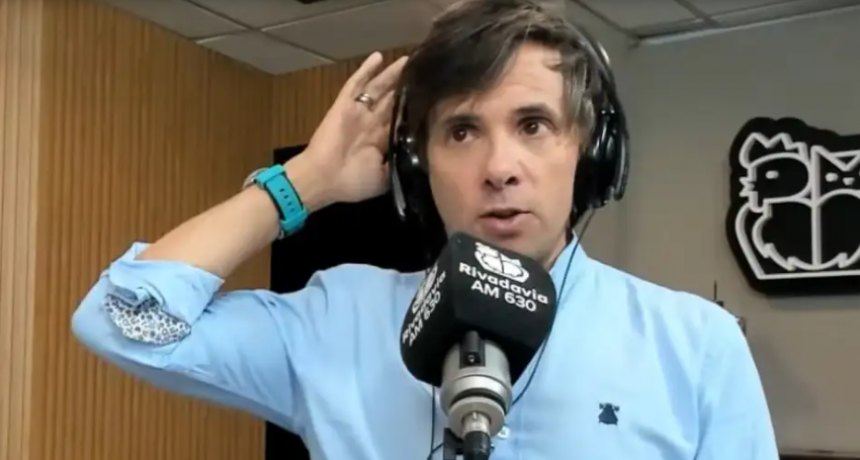 Le vandalizaron la camioneta a Robertito Funes Ugarte en la puerta de LN+