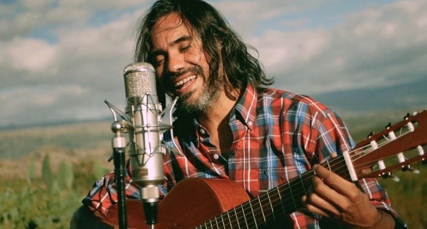 José Luis Aguirre estrenó un corto sobre la canción que lo consagró en Cosquín: Pintó su aldea