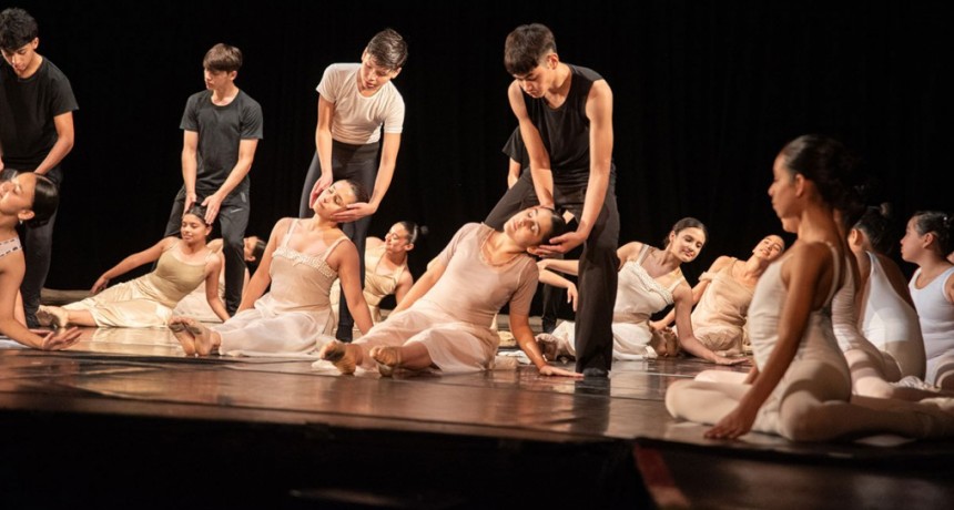 Escuela de Canto Coral y Escuela de Formación Nacional en Danza