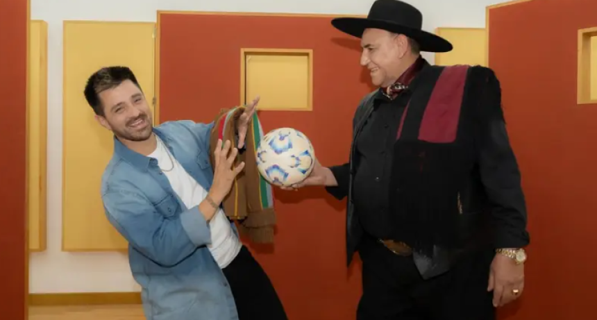 Messi inspira al folklore: el Chaque&ntilde;o Palavecino lanz&oacute; una canci&oacute;n que ya emociona al ambiente musical