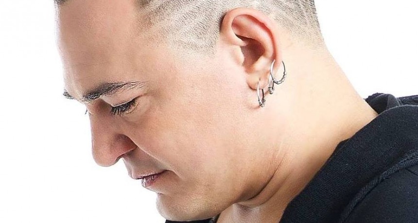 Carlos Cabral una voz que suena fuerte en el folclore