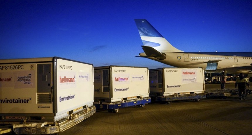 Llegaron casi 800 mil dosis de vacunas Sinopharm y se esperan 8 millones en un mes