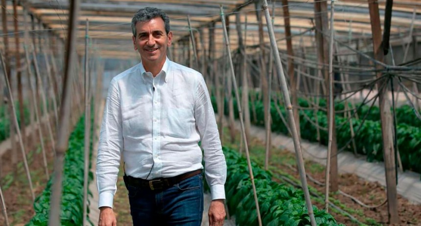 Randazzo aseguró que el maíz se exporta a US$ 125 y estallaron las críticas