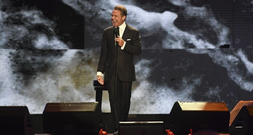 Luis Miguel sufrió un accidente y debió ser operado de urgencia de uno de sus hombros