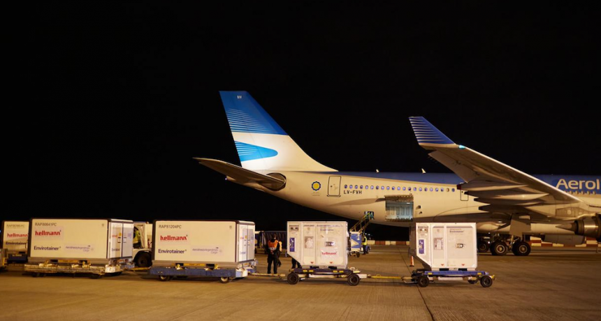 Arribó otro vuelo de China con más de 760 mil dosis de vacunas Sinopharm