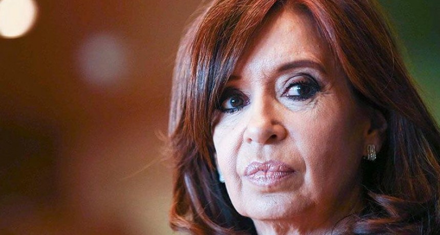 Cristina Kirchner cuestionó la tapa de un diario y su 