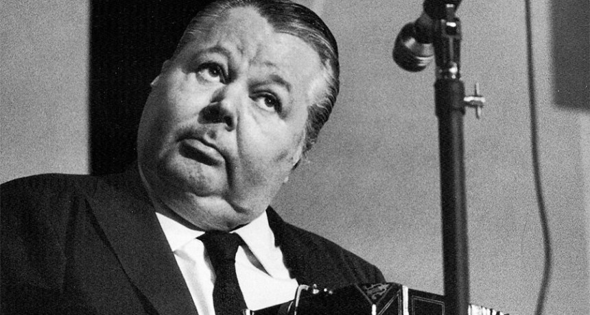 Presentan tres libros sobre Troilo en el Día Nacional del Bandoneón