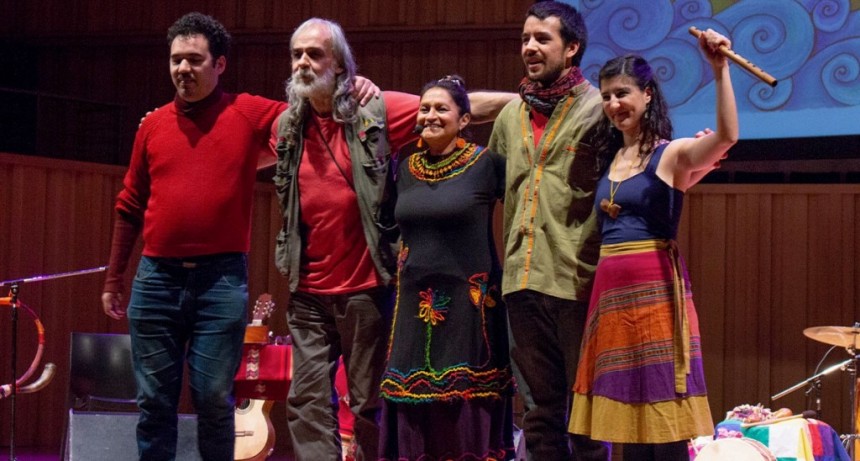 Cantos y arrullos de la tierra, por Graciela Mendoza y Grupo