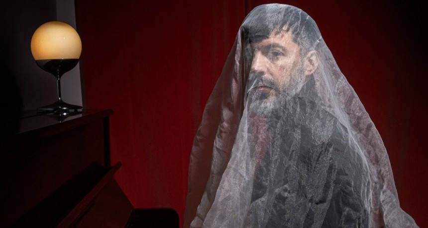 Juan Tauil: &ldquo;Audiocr&oacute;nicas&rdquo; es mi Santiago y mi folclore