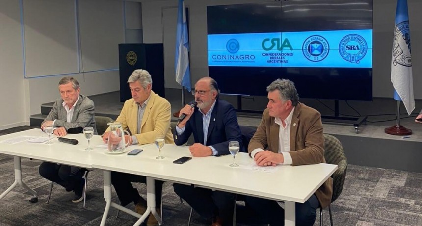 Lluvia de críticas hacia el Presidente luego de su embestida contra el campo