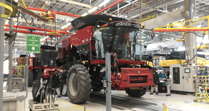 Una década produciendo en Argentina: un día en una de las fábricas de maquinaria más grandes del país
