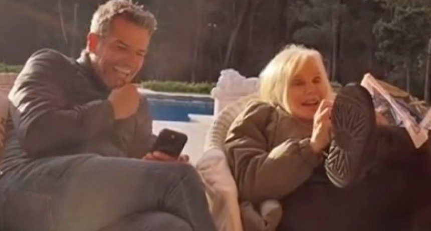 Susana Giménez se indignó con su hermano Patricio por un furcio al cantar un tema dedicado a la Selección Argentina: 