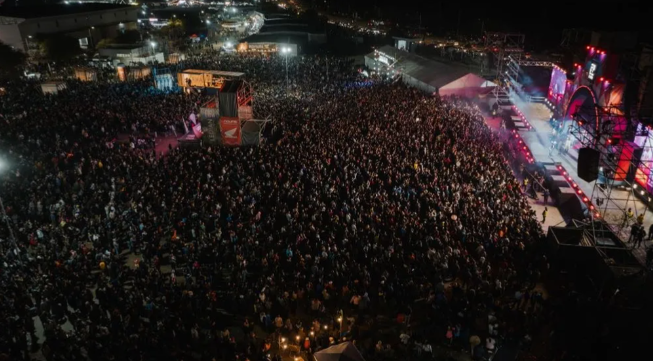 Fiesta del Poncho 2025: Multitud, emoción y cultura viva en las primeras jornadas