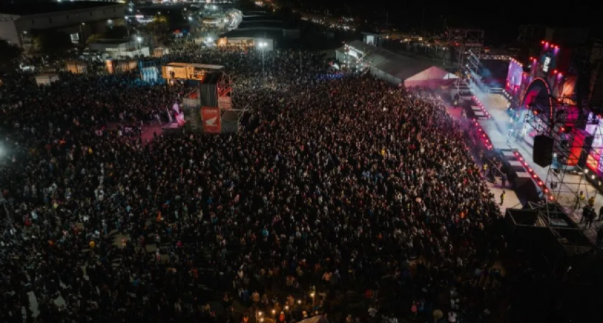 Fiesta del Poncho 2025: Multitud, emoción y cultura viva en las primeras jornadas