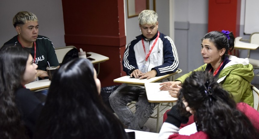 En el CUT, el Municipio de Tigre acompañó una jornada educativa destinada a jóvenes de escuelas públicas y organizaciones sociales  