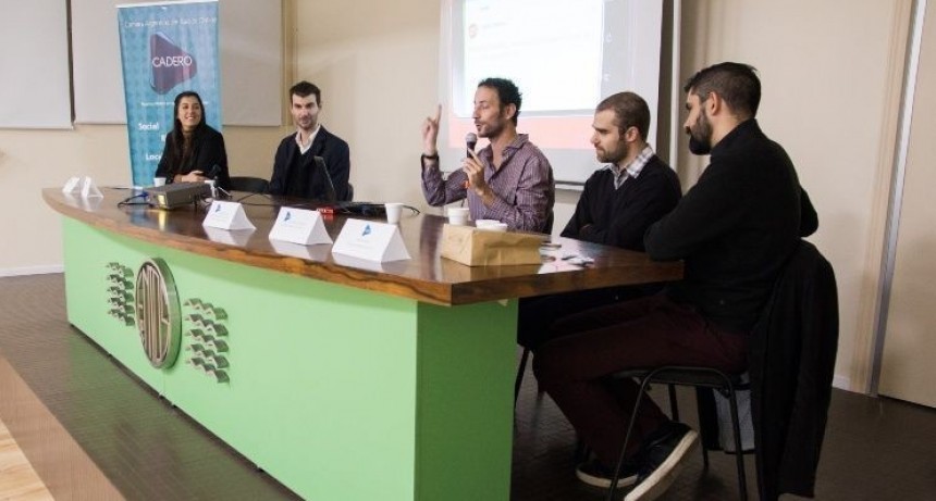 Por primera vez, se celebra el Día de la Radio Online Argentina