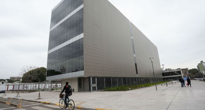 Con edificio nuevo y muchos tesoros digitalizados el Archivo General de la Nación celebra su bicentenario