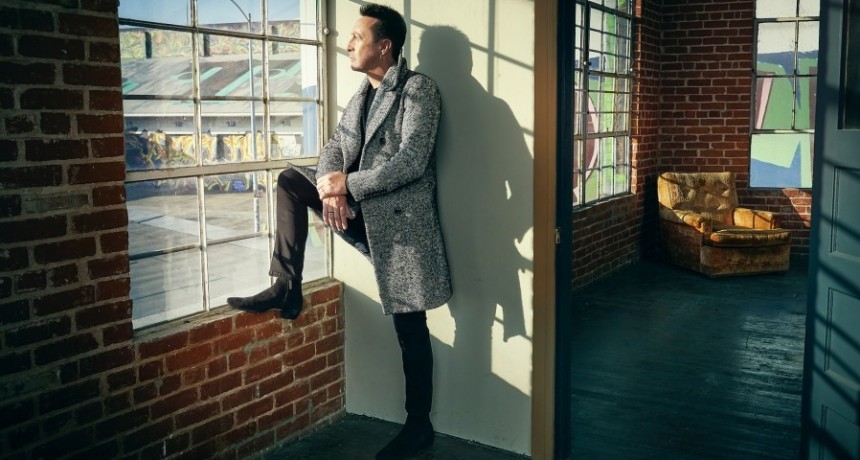 Julián Lennon lanza “Lucky Ones”, un nuevo adelanto de su próximo disco