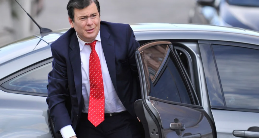 La ambición del santiagueño Gerardo Zamora causó la muerte de una niña y las ratas empiezan a abandonar su barco