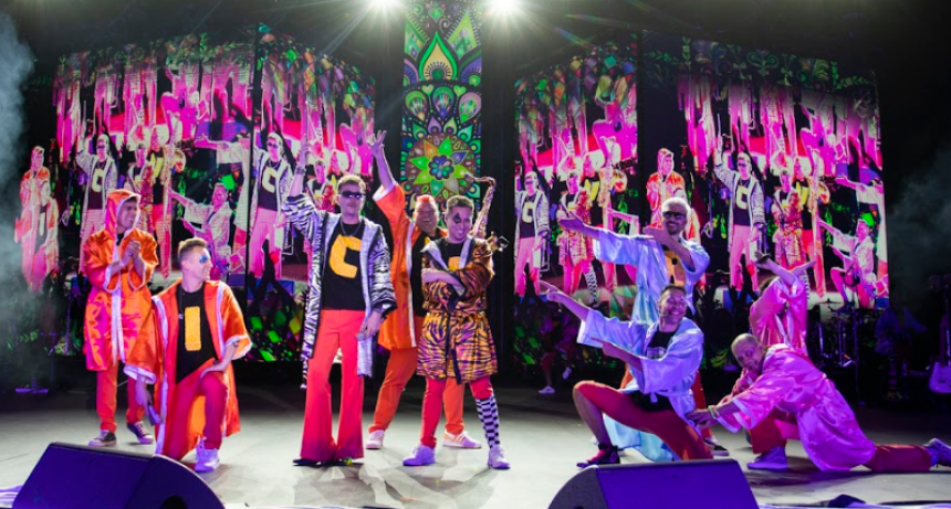 En su gira mundial, Los Caligaris convirtieron a los mexicanos en ciudadanos cordobeses