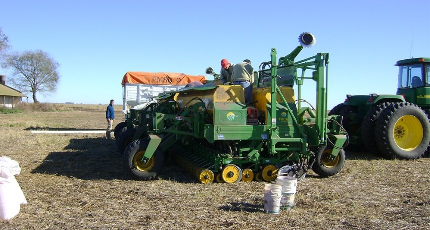 Ante la fuerte caída del poder de compra de los granos, la campaña 2022/23 tendrá menos tecnología