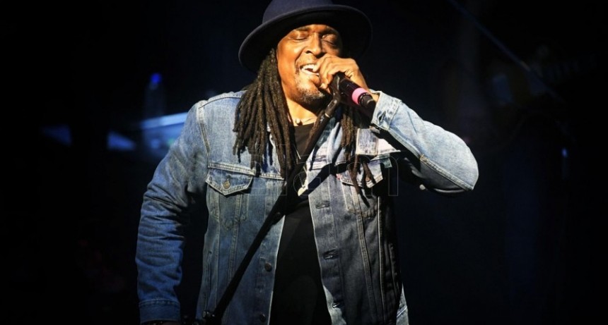 El histórico corista de Los Rolling Stones vuelve a presentarse en Buenos Aires