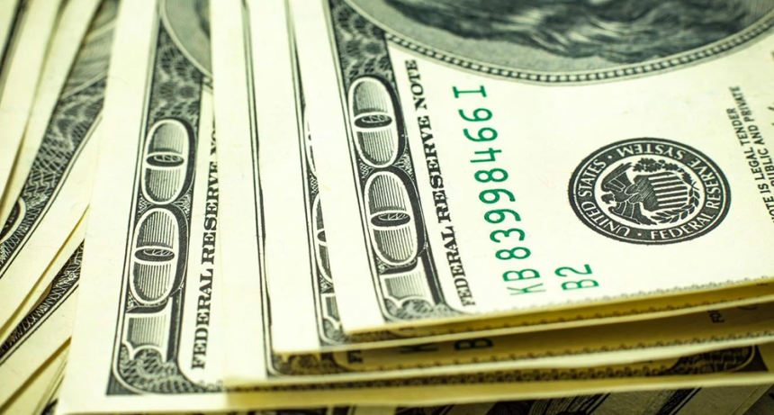 El Banco Central devaluó 22% el dólar “oficial” y lo llevó a $ 350 hasta las elecciones de octubre