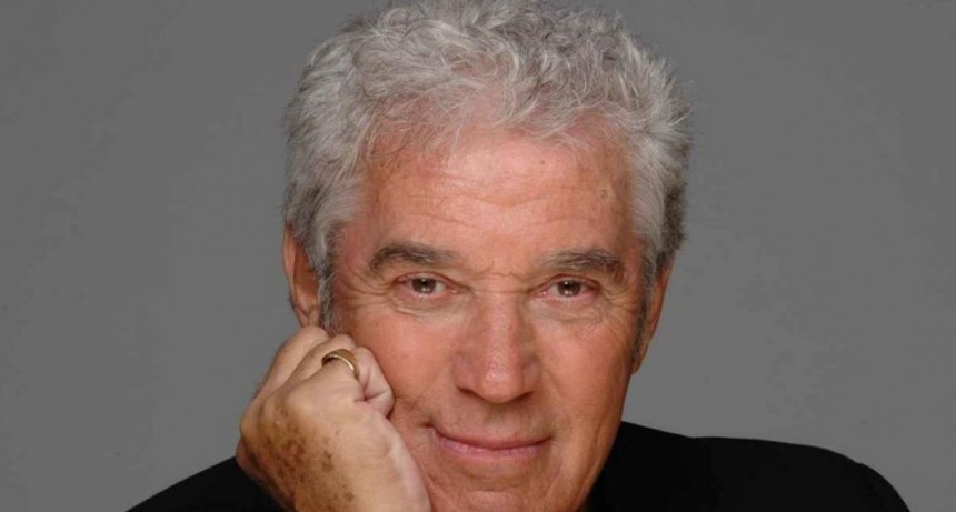 Murió Chico Novarro, uno de los grandes compositores de boleros y canciones románticas